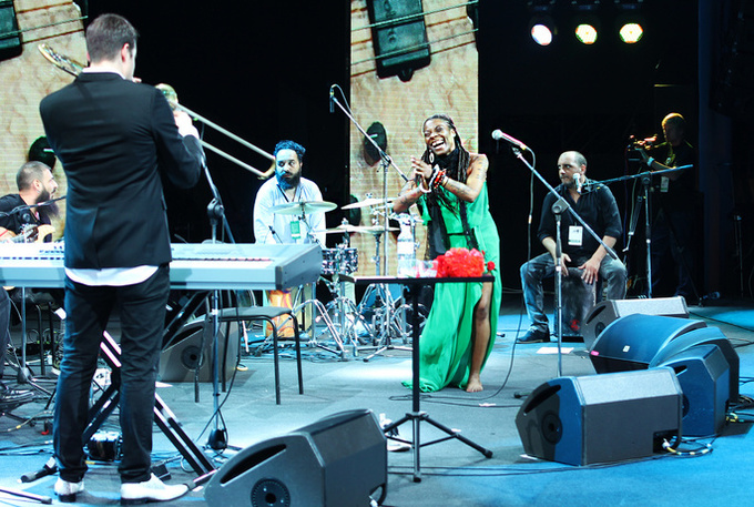 Буря імпровізації: чим запам'ятався перший день Alfa Jazz Fest 2017 Буря імпровізації: чим запам'ятався перший день Alfa Jazz Fest 2017