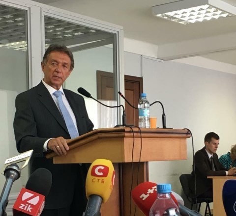 Суд Януковича: у зверненні до Путіна про введення військ в Україну був підпис екс-президента Суд Януковича: у зверненні до Путіна про введення військ в Україну був підпис екс-президента