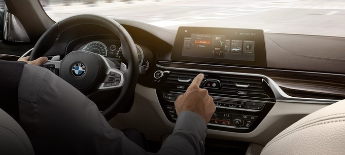 BMW представила на Франкфуртському автосалоні BMW 6 Series Gran Turismo BMW представила на Франкфуртському автосалоні BMW 6 Series Gran Turismo