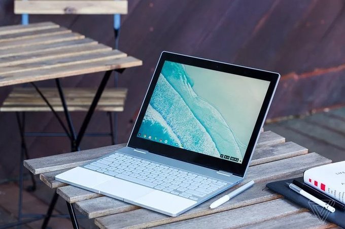 Google представила нові гаджети – смартфони, ноутбук і «розумні колонки» Google представила нові гаджети – смартфони, ноутбук і «розумні колонки»