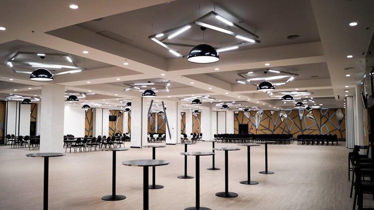 У Києві відкрився найбільший конгрес-хол Mercure Congress Centre У Києві відкрився найбільший конгрес-хол Mercure Congress Centre