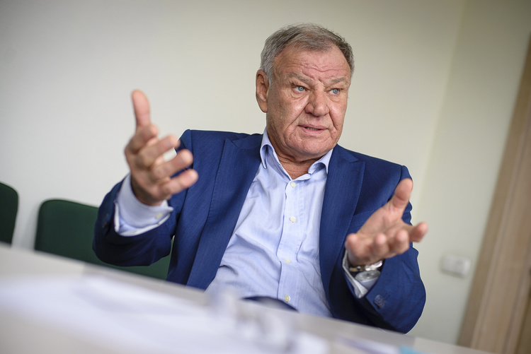 Дорого і сердито: чи можливо з аеродрому в Гостомелі зробити базу для лоукостерів Дорого і сердито: чи можливо з аеродрому в Гостомелі зробити базу для лоукостерів