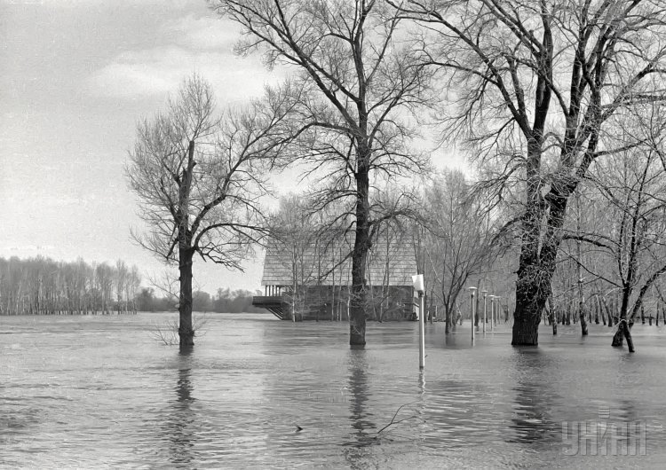 Велика вода: чого чекати Україні від весняної повені Велика вода: чого чекати Україні від весняної повені