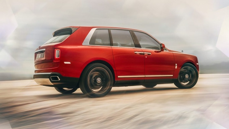 Rolls-Royce офіційно представив найрозкішніший позашляховик у світі Rolls-Royce офіційно представив найрозкішніший позашляховик у світі