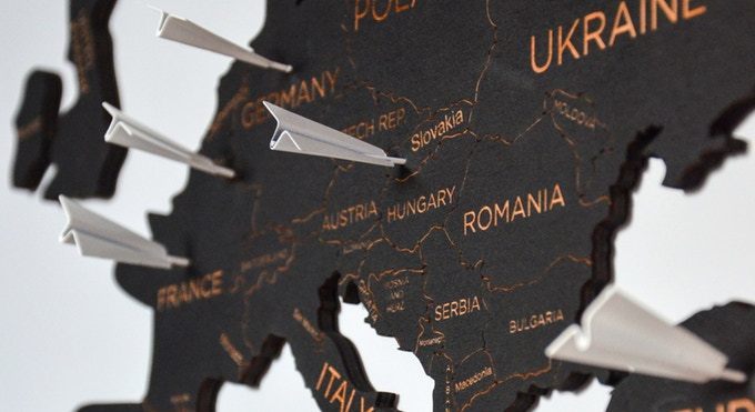 Українська дерев’яна мапа світу зібрала $100 000 на Kickstarter Українська дерев’яна мапа світу зібрала $100 000 на Kickstarter
