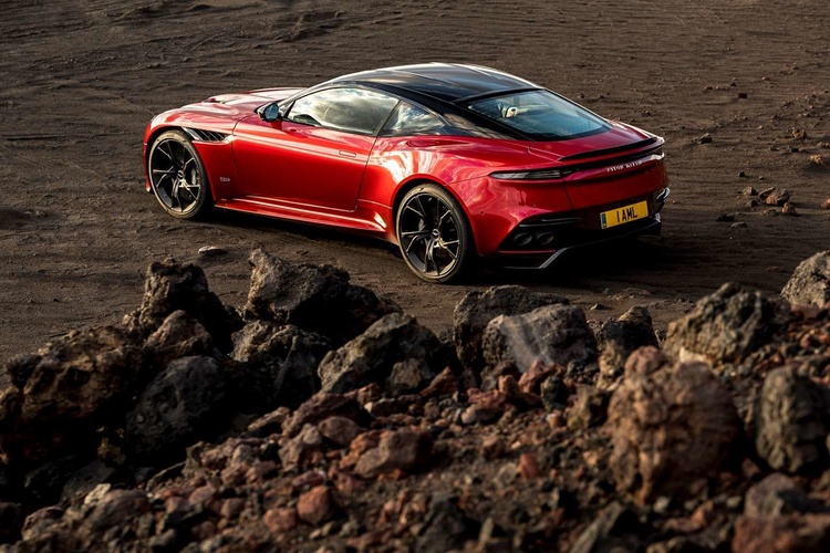 Aston Martin представив новий спортивний суперкар (ВІДЕО) Aston Martin представив новий спортивний суперкар (ВІДЕО)