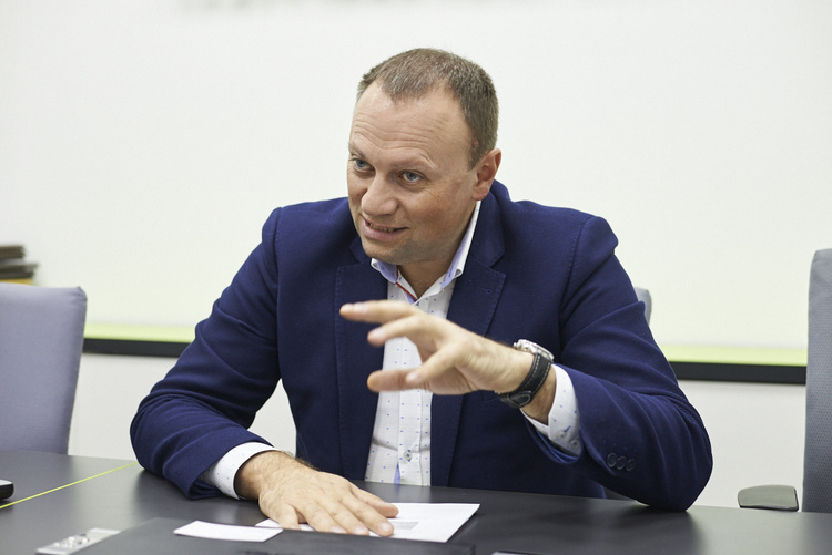 Глава совета директоров логистической компании «Iн Тайм»: «Государство постоянно пытается вмешиваться в международную доставку» Глава совета директоров логистической компании «Iн Тайм»: «Государство постоянно пытается вмешиваться в международную доставку»
