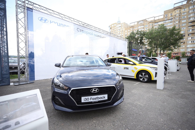 Презентация электромобиля Hyundai Kona Electric: кто и как формирует выбор IT-поколения Презентация электромобиля Hyundai Kona Electric: кто и как формирует выбор IT-поколения