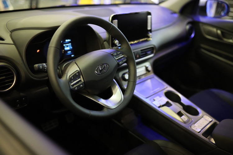 Презентация электромобиля Hyundai Kona Electric: кто и как формирует выбор IT-поколения Презентация электромобиля Hyundai Kona Electric: кто и как формирует выбор IT-поколения