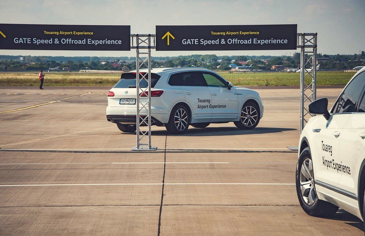 Volkswagen Touareg: як з позашляховика перетворитися на кросовер Volkswagen Touareg: як з позашляховика перетворитися на кросовер