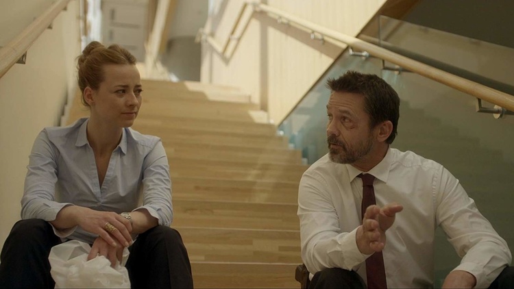 Разум, пороки, демоны и справедливость: какие сериалы посмотреть в сентябре Разум, пороки, демоны и справедливость: какие сериалы посмотреть в сентябре
