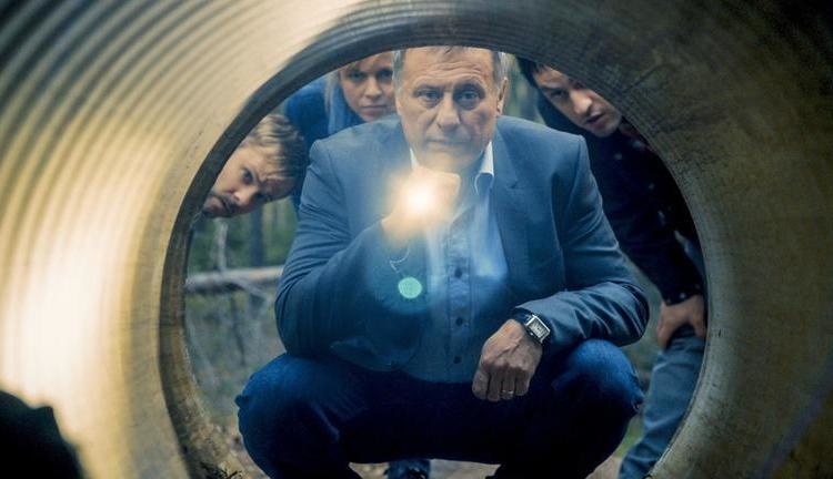 Разум, пороки, демоны и справедливость: какие сериалы посмотреть в сентябре Разум, пороки, демоны и справедливость: какие сериалы посмотреть в сентябре