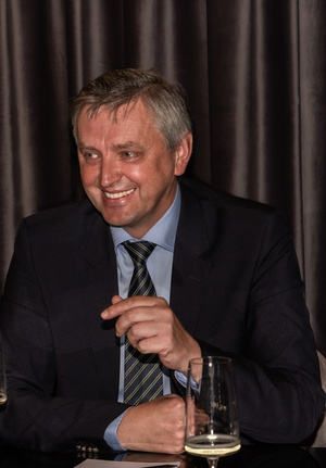Сергей Лозница: «Хочу, чтобы зрители пережили весь ужас того, что происходило в 1941-м в Бабьем Яру» Сергей Лозница: «Хочу, чтобы зрители пережили весь ужас того, что происходило в 1941-м в Бабьем Яру»
