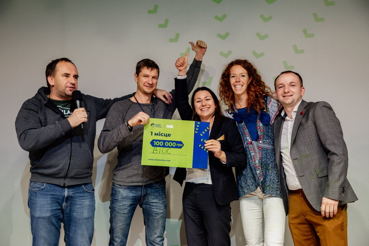 У Києві нагородили компанію за розробку біорозкладного матеріалу для пакування У Києві нагородили компанію за розробку біорозкладного матеріалу для пакування