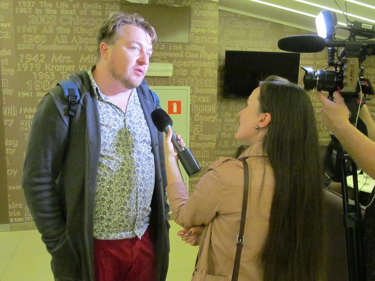 Про любителів і на любителя: чим здивувало нове кіно від дизайнера Залевського Про любителів і на любителя: чим здивувало нове кіно від дизайнера Залевського