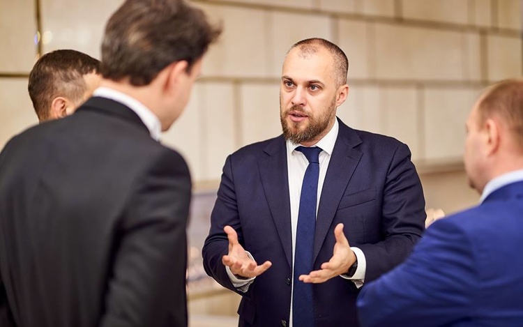 Роман Бондар: «Світ рухається в бік руйнування ієрархій, вважається, що ієрархи – це зло» Роман Бондар: «Світ рухається в бік руйнування ієрархій, вважається, що ієрархи – це зло»