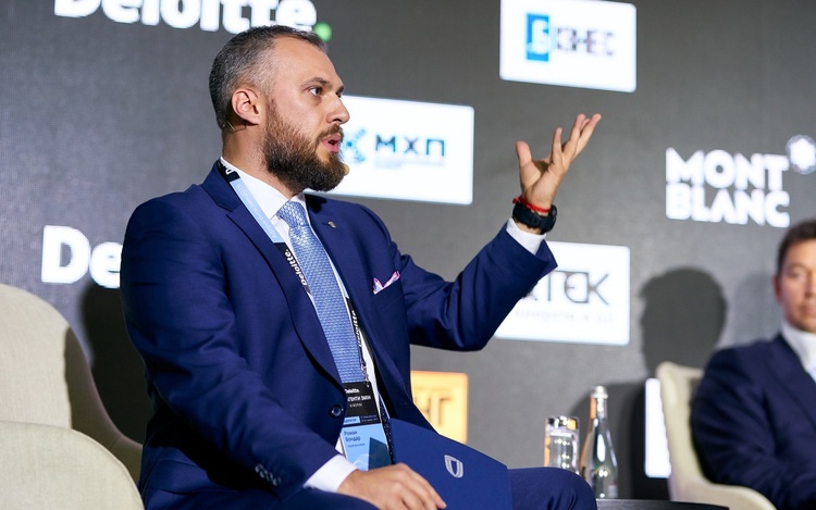 Роман Бондар: «Світ йде в цифру, і війна майбутнього – це війна автономних систем» Роман Бондар: «Світ йде в цифру, і війна майбутнього – це війна автономних систем»