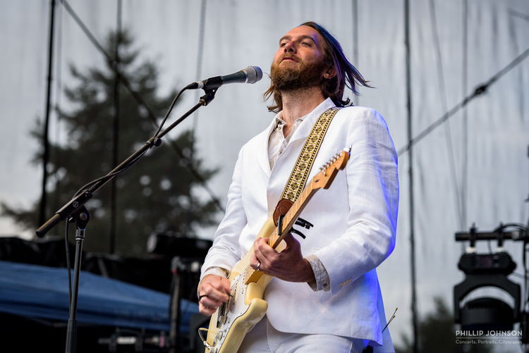 Плейлист ноября: The Lumineers, Nick Mulvey, Chet Faker и не только Плейлист ноября: The Lumineers, Nick Mulvey, Chet Faker и не только