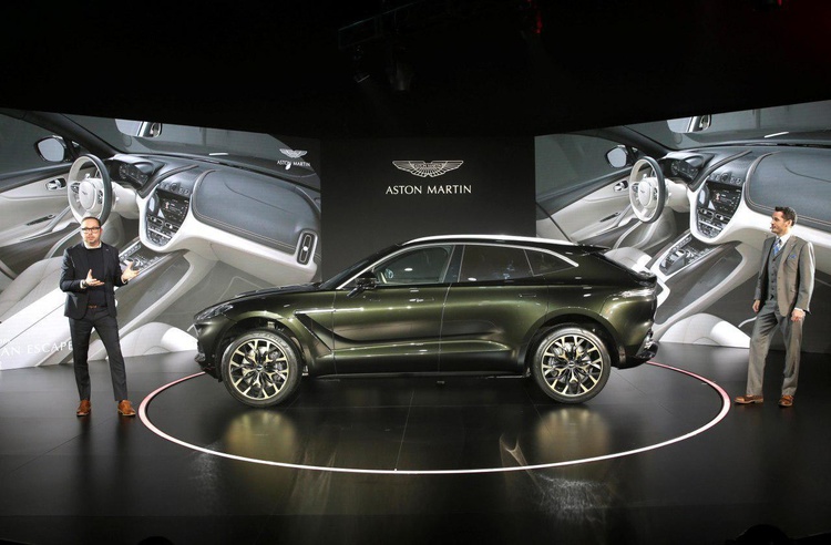 Кроссовер для Джеймса Бонда: как и почему появился Aston Martin DBX Кроссовер для Джеймса Бонда: как и почему появился Aston Martin DBX