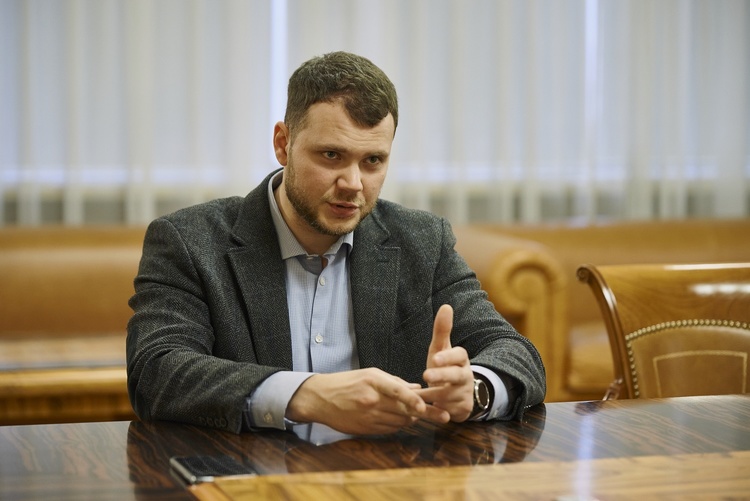 Владислав Криклій: «Аеропорт «Бориспіль» – наша перлина. Але це не означає, що його ніколи не можна віддавати в концесію» Владислав Криклій: «Аеропорт «Бориспіль» – наша перлина. Але це не означає, що його ніколи не можна віддавати в концесію»