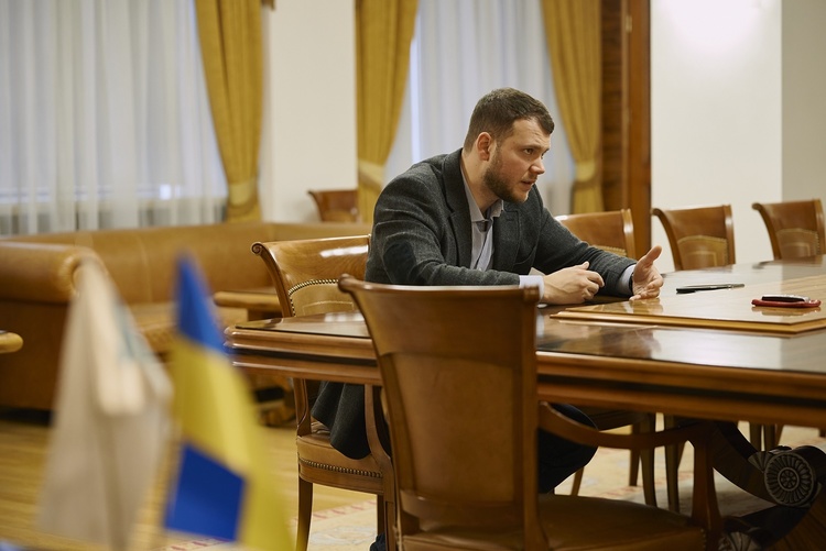 Владислав Криклій: «Аеропорт «Бориспіль» – наша перлина. Але це не означає, що його ніколи не можна віддавати в концесію» Владислав Криклій: «Аеропорт «Бориспіль» – наша перлина. Але це не означає, що його ніколи не можна віддавати в концесію»