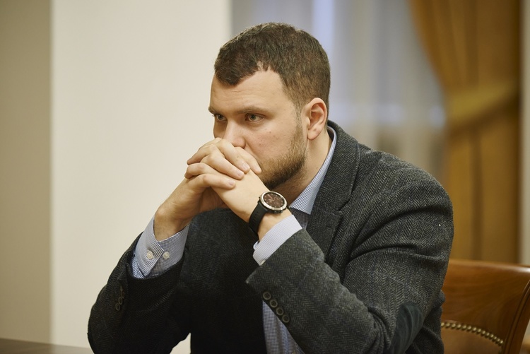 Владислав Криклій: «Аеропорт «Бориспіль» – наша перлина. Але це не означає, що його ніколи не можна віддавати в концесію» Владислав Криклій: «Аеропорт «Бориспіль» – наша перлина. Але це не означає, що його ніколи не можна віддавати в концесію»