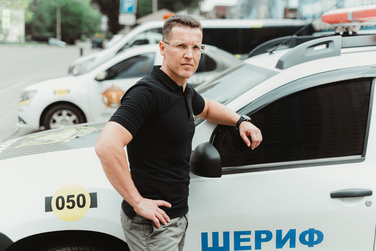 Основатель холдинга «Шериф»: «Охранный бизнес – это мамонт. Мало кто думает об умных системах и кибербойцах» Основатель холдинга «Шериф»: «Охранный бизнес – это мамонт. Мало кто думает об умных системах и кибербойцах»