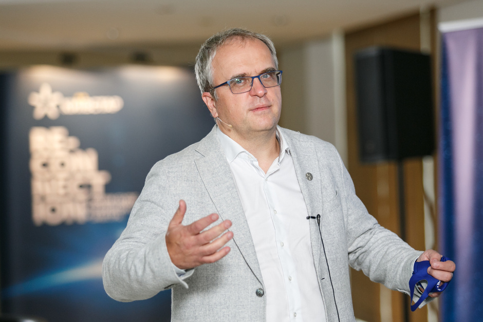 Президент «Киевстар»: «Мы не конкурируем с финансовой системой, а дополняем ее» Президент «Киевстар»: «Мы не конкурируем с финансовой системой, а дополняем ее»