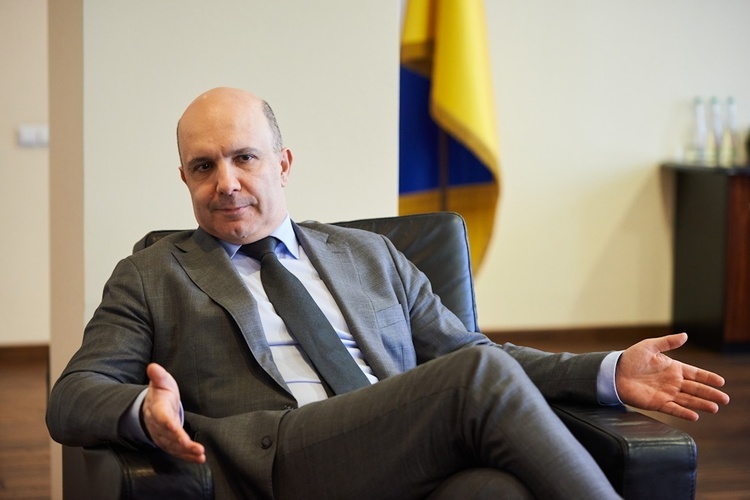 Роман Абрамовский: «Офіційний обсяг незаконних рубок лісу у 2020 році знизився вдвічі» Роман Абрамовский: «Офіційний обсяг незаконних рубок лісу у 2020 році знизився вдвічі»