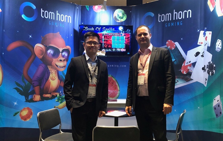 Керівник розробників онлайн-ігор Tom Horn Gaming: «В ігровій індустрії важливі не «смаколики» і бонуси, а глибоко вкорінені принципи» Керівник розробників онлайн-ігор Tom Horn Gaming: «В ігровій індустрії важливі не «смаколики» і бонуси, а глибоко вкорінені принципи»