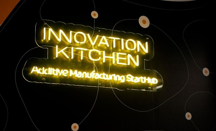 Шеф Innovation Kitchen: «Чтобы далее поддерживать волну инновационного бума – необходимо двигаться вглубь технологий» Шеф Innovation Kitchen: «Чтобы далее поддерживать волну инновационного бума – необходимо двигаться вглубь технологий»