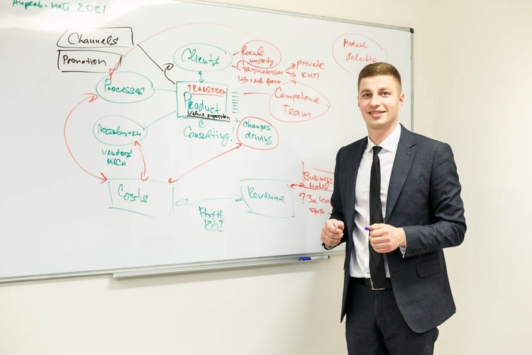 Deloitte TMT Talks: як «оселити» лікаря в смартфоні та привчити українців бути здоровими Deloitte TMT Talks: як «оселити» лікаря в смартфоні та привчити українців бути здоровими