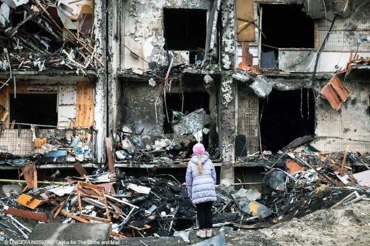 Війна. Як живуть та народжуються кияни Війна. Як живуть та народжуються кияни