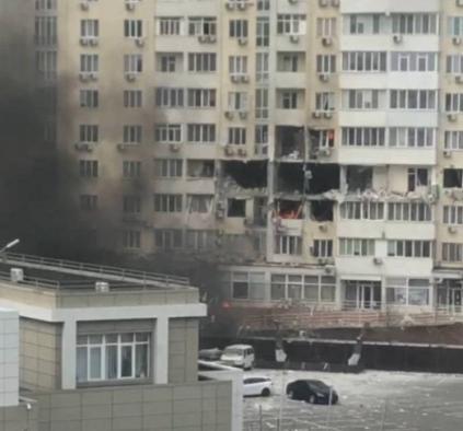 Внаслідок ракетних ударів по Одесі загинуло щонайменше 6 людей Внаслідок ракетних ударів по Одесі загинуло щонайменше 6 людей