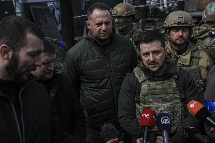 Зеленський: “Я постарів від цієї мудрості, якої ніколи не хотів. Це мудрість, пов'язана з кількістю загиблих людей” Зеленський: “Я постарів від цієї мудрості, якої ніколи не хотів. Це мудрість, пов'язана з кількістю загиблих людей”