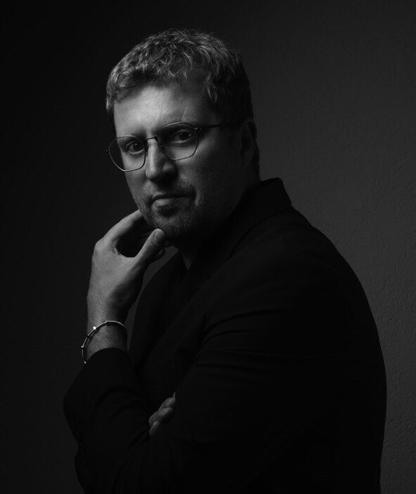 Продюсер кінофільму «Уроки толерантності»: «Завжди перемагає оптимізм, запакований у гумор, іронію чи самоіронію» Продюсер кінофільму «Уроки толерантності»: «Завжди перемагає оптимізм, запакований у гумор, іронію чи самоіронію»