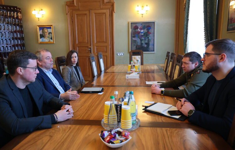 Виконавчий директор Урядового офісу UkraineInvest: «Чим більше ми бачитимемо антикорупційних справ, тим більше зацікавленості від приватних інвесторів отримуватимемо щодня» Виконавчий директор Урядового офісу UkraineInvest: «Чим більше ми бачитимемо антикорупційних справ, тим більше зацікавленості від приватних інвесторів отримуватимемо щодня»