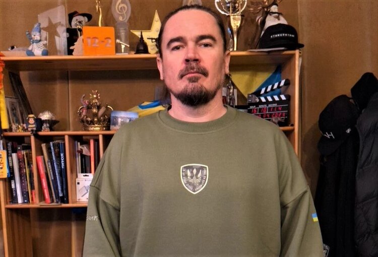 Плейліст травня: новий трек Foo Fighters, тизери від Blur і Queens of the Stone Age, дует О.Е. та Kola й інші релізи, на які варто звернути увагу Плейліст травня: новий трек Foo Fighters, тизери від Blur і Queens of the Stone Age, дует О.Е. та Kola й інші релізи, на які варто звернути увагу
