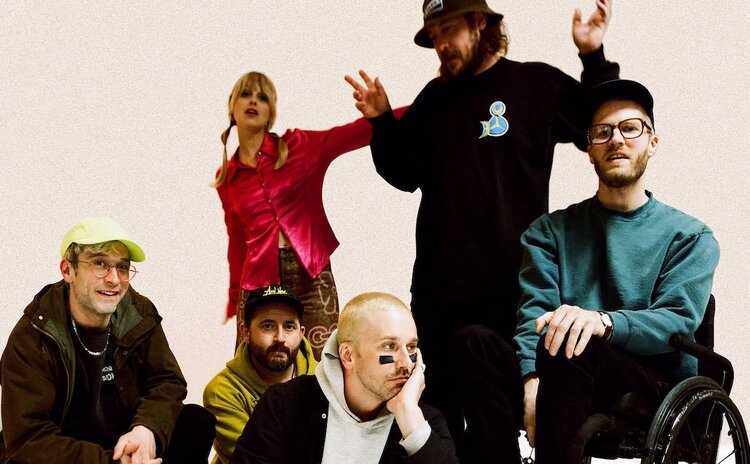 Плейліст травня: новий трек Foo Fighters, тизери від Blur і Queens of the Stone Age, дует О.Е. та Kola й інші релізи, на які варто звернути увагу Плейліст травня: новий трек Foo Fighters, тизери від Blur і Queens of the Stone Age, дует О.Е. та Kola й інші релізи, на які варто звернути увагу