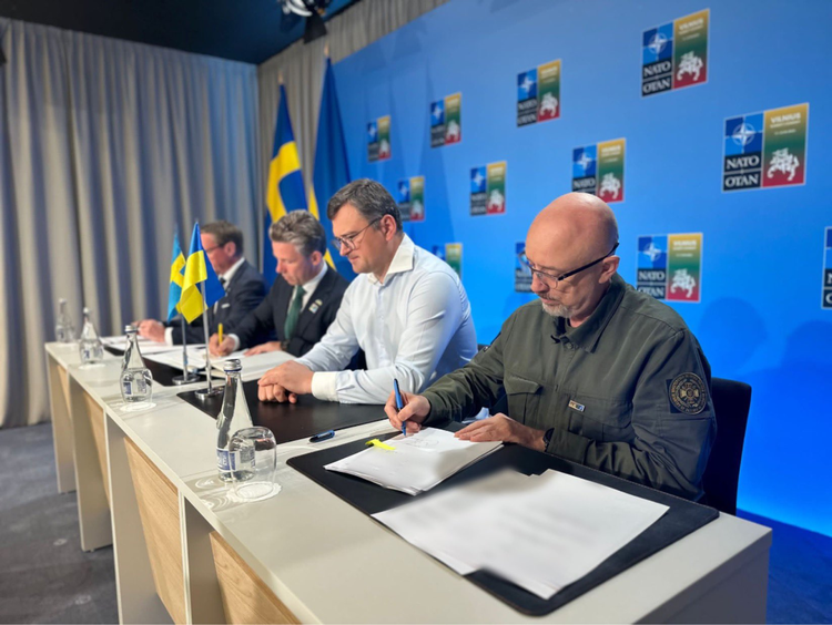 Саміт НАТО у Вільнюсі. День 2-й. (ОНОВЛЮЄТЬСЯ) Саміт НАТО у Вільнюсі. День 2-й. (ОНОВЛЮЄТЬСЯ)