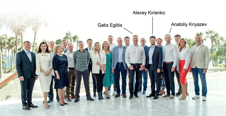 Купити шматочок Apple: чи можуть українці інвестувати в акції глобальних компаній в умовах війни Купити шматочок Apple: чи можуть українці інвестувати в акції глобальних компаній в умовах війни