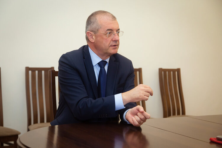 Посол Румунії в Україні: «Бізнес має отримати компенсацію за збитки, завдані російською агресією, починаючи з 2014 року» Посол Румунії в Україні: «Бізнес має отримати компенсацію за збитки, завдані російською агресією, починаючи з 2014 року»