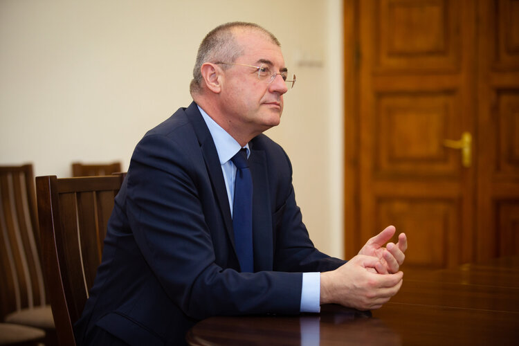 Посол Румунії в Україні: «Бізнес має отримати компенсацію за збитки, завдані російською агресією, починаючи з 2014 року» Посол Румунії в Україні: «Бізнес має отримати компенсацію за збитки, завдані російською агресією, починаючи з 2014 року»