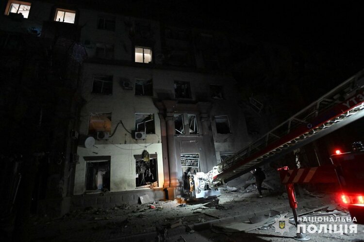 Окупанти 6 разів вдарили ракетами по Запоріжжю вночі – МВС Окупанти 6 разів вдарили ракетами по Запоріжжю вночі – МВС