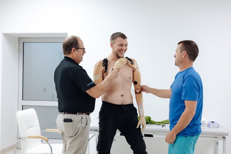СЕО Superhumans Center: «Такої кількості молодих користувачів протезів світ ще не знав» СЕО Superhumans Center: «Такої кількості молодих користувачів протезів світ ще не знав»