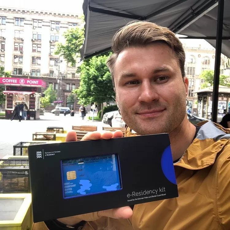 Кроки для розвитку успішного бізнесу: історія е-резидента Ореста Зуба Кроки для розвитку успішного бізнесу: історія е-резидента Ореста Зуба