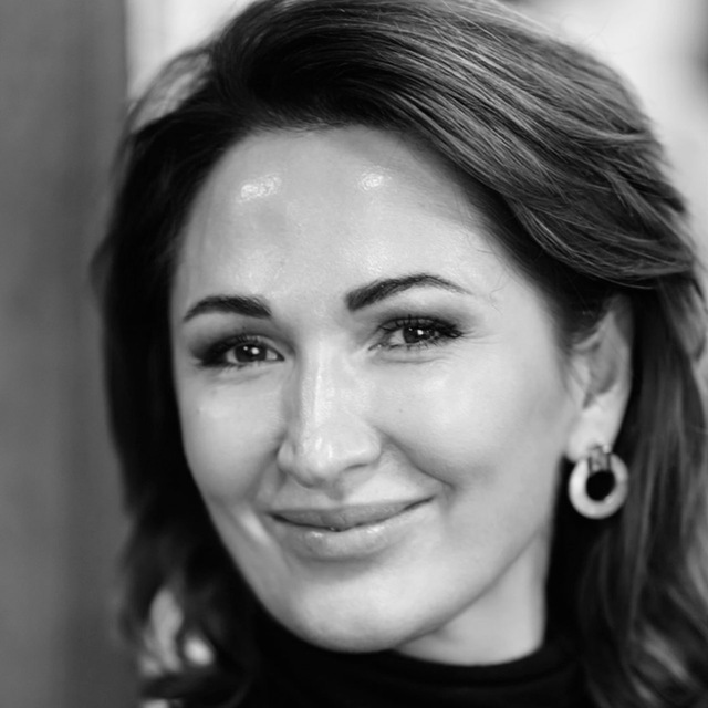 Світлана Єрмакова: «Я завжди хотіла бути дотичною до чогось красивого, масштабного та змістовного за своє суттю». Світлана Єрмакова: «Я завжди хотіла бути дотичною до чогось красивого, масштабного та змістовного за своє суттю».