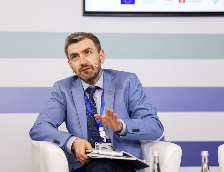 Єдність у часи випробувань: Зберегти згуртованість на місцевому рівні Єдність у часи випробувань: Зберегти згуртованість на місцевому рівні