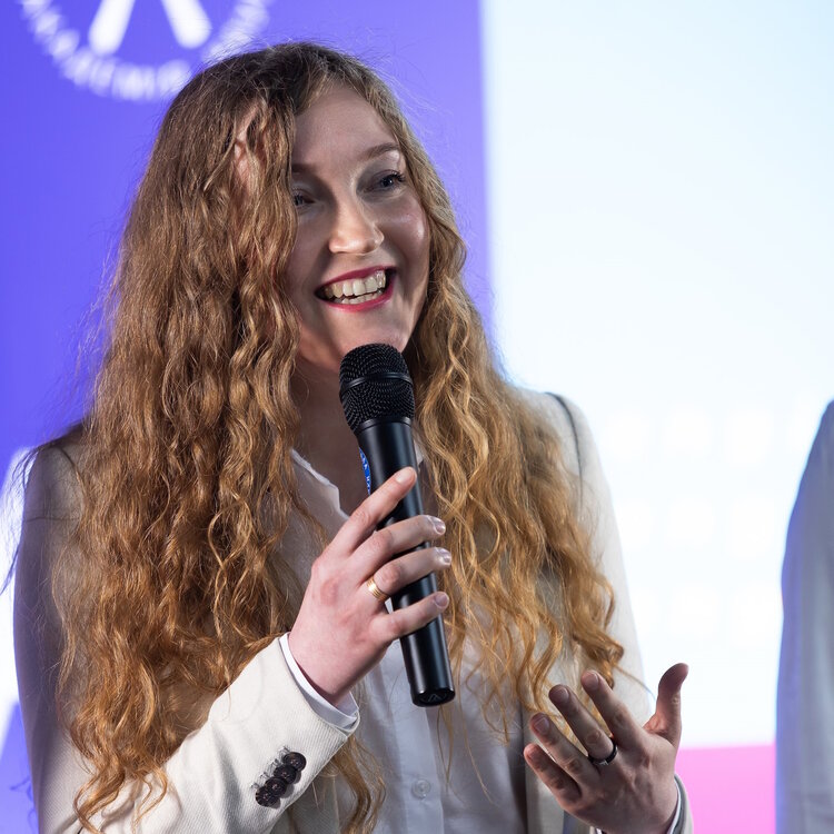 Розум і краса. L’Oreal Україна нагородив дівчат-інноваторок премією SYAI Розум і краса. L’Oreal Україна нагородив дівчат-інноваторок премією SYAI