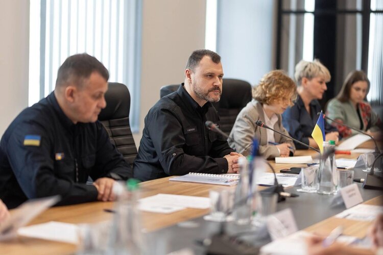 Литва готова виділити Україні 400 000 євро на закупівлю металодетекторів для шкіл – МВС Литва готова виділити Україні 400 000 євро на закупівлю металодетекторів для шкіл – МВС